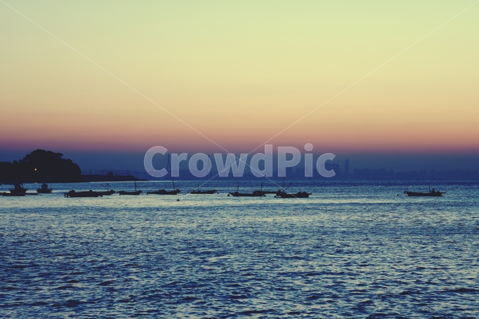 일출,자연,바다,태양,해,풍경,해변,배,sea,풍경사진,감성사진,자연,풍경,nature,landscape,한국자연풍경,한국자연경관,korea nature landscape,산업,industry,industrial,어업,fishery,fishing industry,교통,교통수단,traffic,transportation