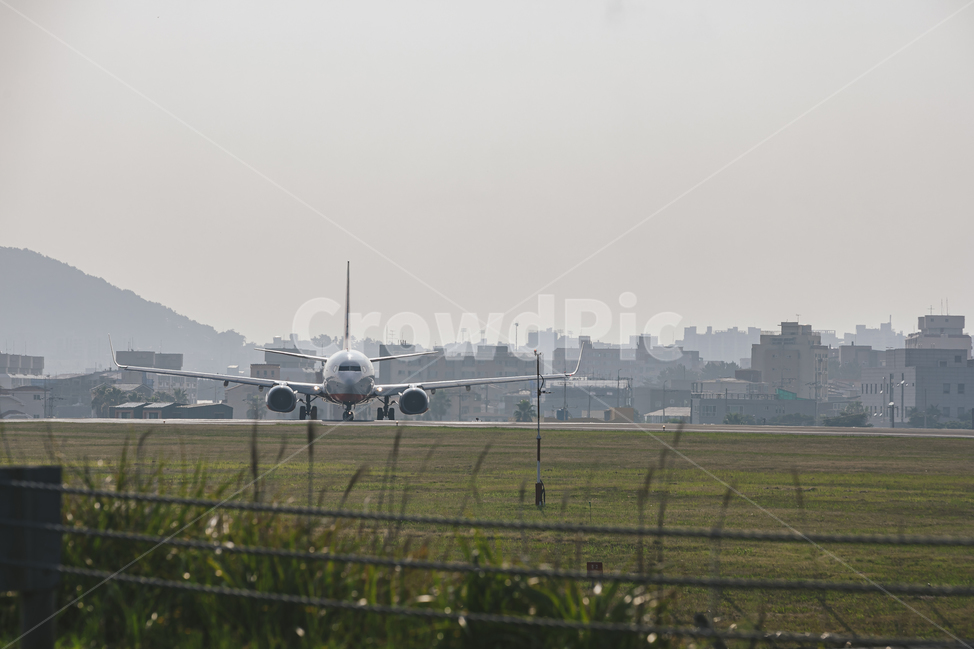 airport,공항,airfield,비행장,비행기,항공기,airplane,활주,교통,교통수단,traffic,transportation