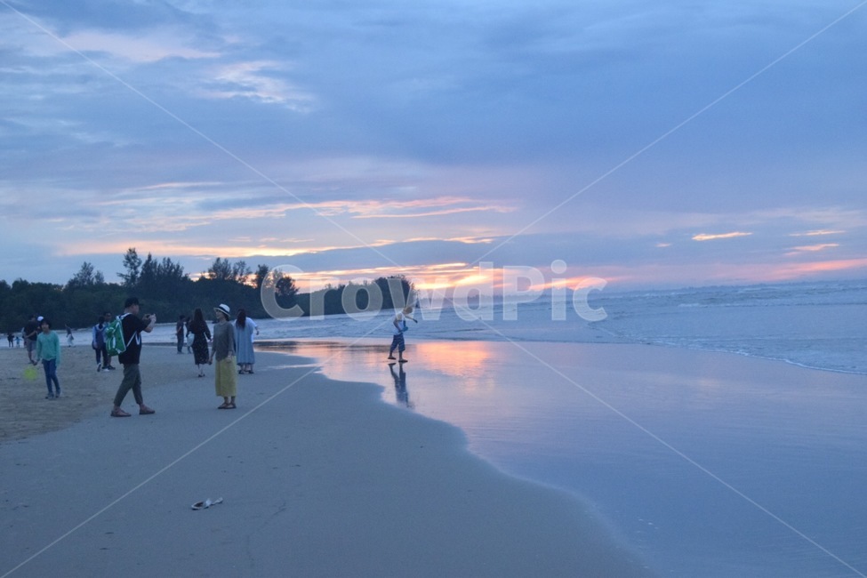 shoreline,해안선,water,물,person,사람,human,인간,ocean,대양,sea,바다,outdoors,옥외,nature,자연,beach,바닷가,coast,연안,land,땅,코타키나발루,kota,kotakinabalu