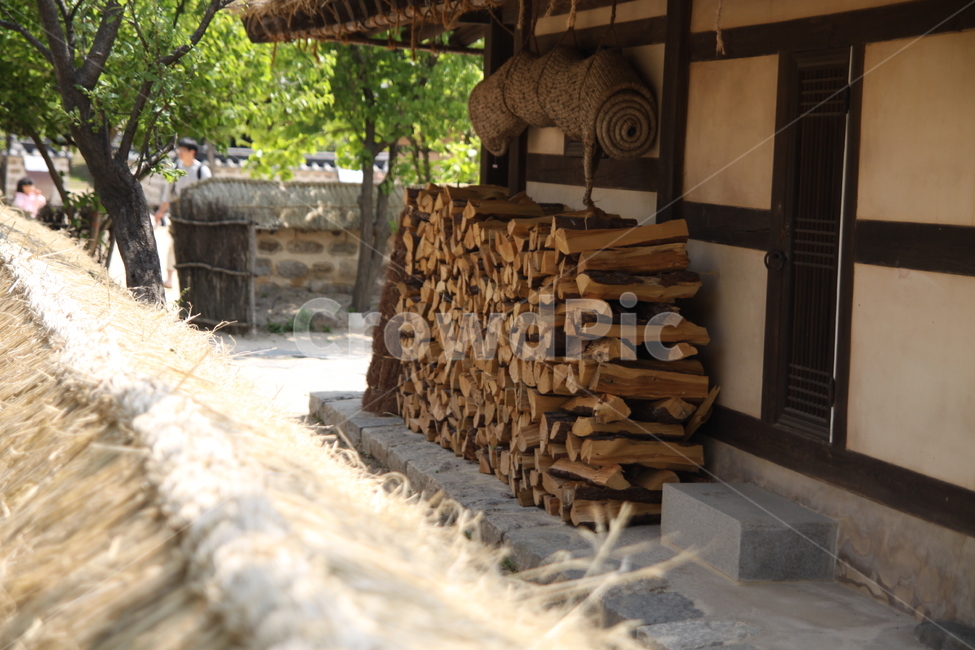 한옥,나무,전통,나무집,기와집,시골,마을,풍경,landscape,country,rural,town