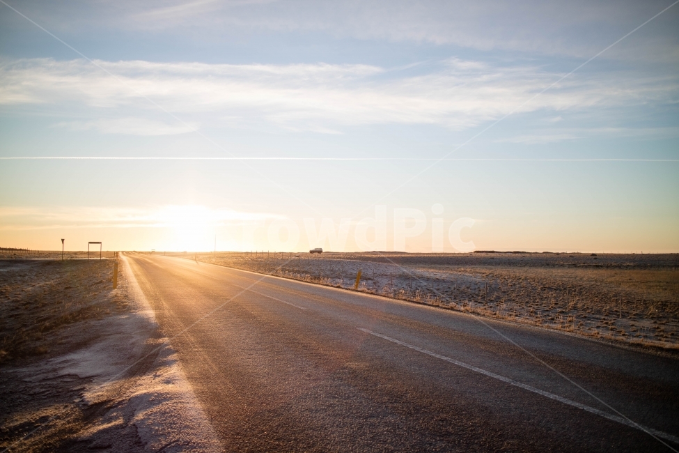 길,도로,역광,로드트립,노을,해질녘,해질무렵,road,sunset,roadtrip,여행,겨울여행,trip,travel,지평선,허허벌판,벌판,들판,winter,자연,풍경,nature,landscape,해외,외국,세계,foreign,oversea,world,세계자연풍경,해외자연풍경,외국자연풍경,world nature landscape,감성,sensible,feeling,교통,교통수단,traffic,transportation,asphalt,아스팔트