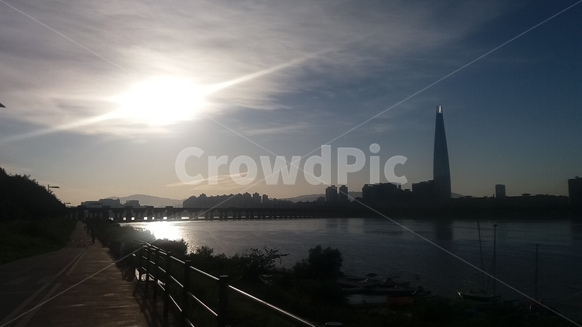 한강,역광한강,태양,강열한태양,푸른하늘,도시,풍경,city,landscape,한국도시풍경,한국도시경관,korea cityscape,flare,플레어,light,빛