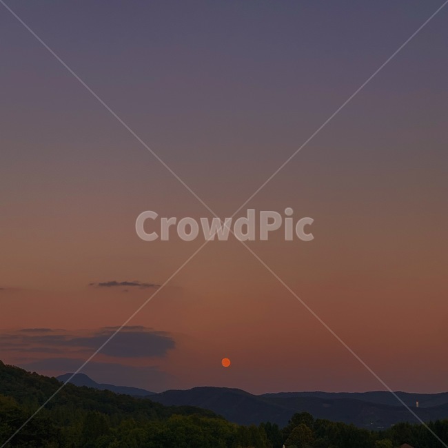 노을,하늘,풍경,나무,산,해,nature,자연,sky,붉은하늘,sunset,redsky,감성,분위기,저녁하늘,색감,색채,야경,밤,풍경,nightscape,night,landscape
