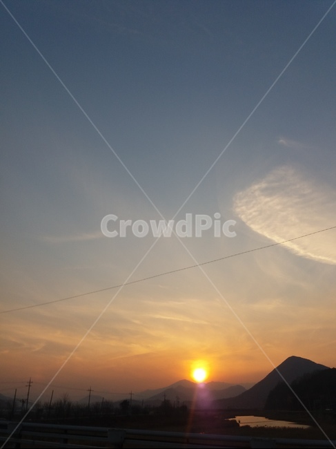 노을,하늘,산,해,구름,sky,sundown