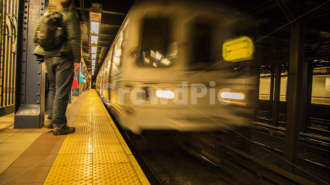 교통,transportation,train,기차,trainstation,기차역,terminal,단말기,human,인간,지하철,person,사람,교통,교통수단,traffic,transportation