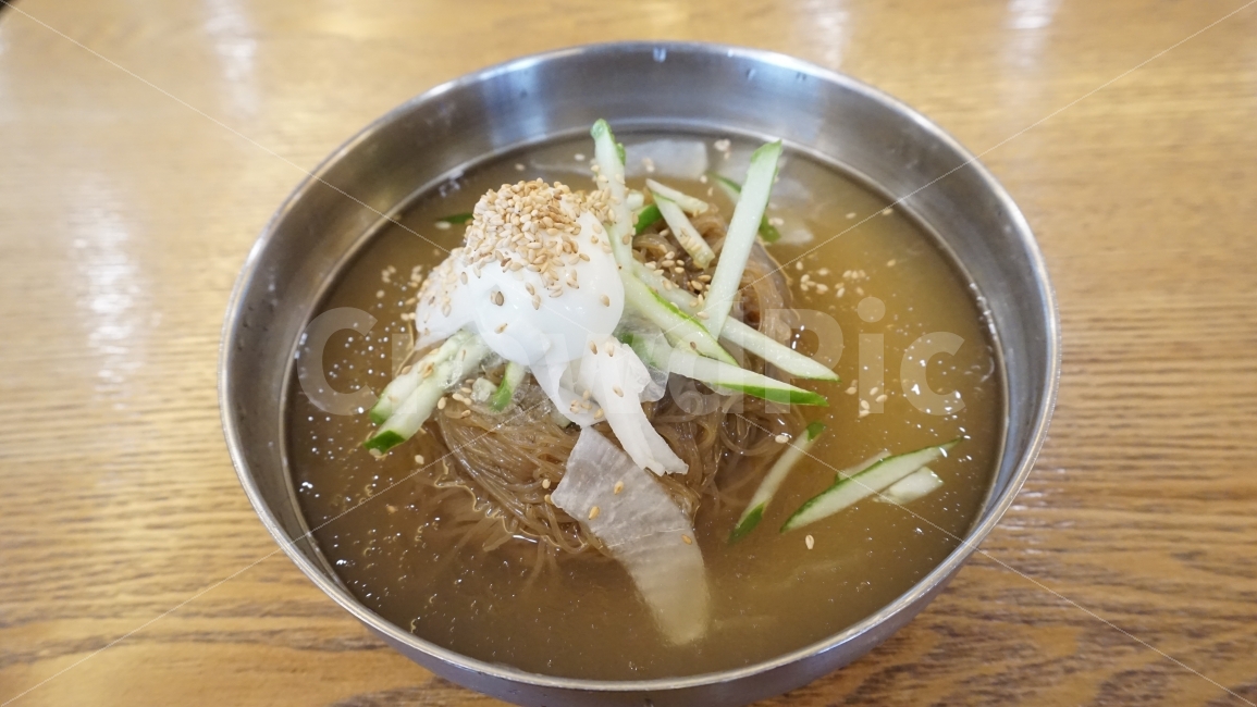 물냉면,냉면,시원한냉면,여름,무더위,찬음식,차가움,시원함,음식,식재료,요리,food,cook,meal,dishes,food reserves,면류,면요리,noodles,한식,한국음식,한국요리,korean food,korean dishes,korean meal,korean cook