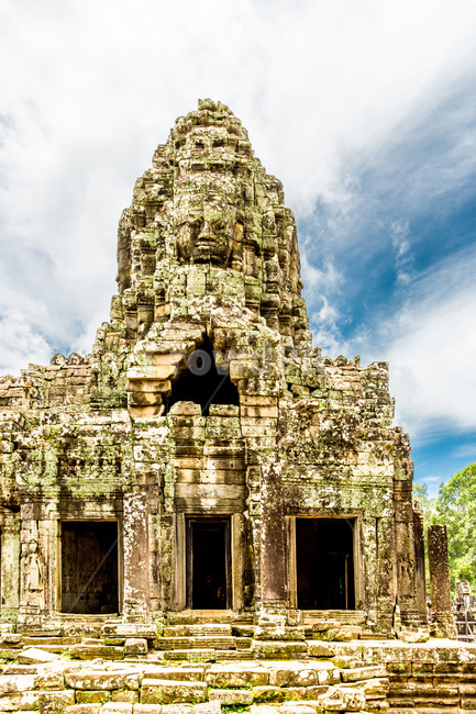 figure,Cambodia,ancient architecture,nature,world cultural heritage,statue,employee,building,Cultural Heritage,Temple,ruins,Tourist destination,land mark,Emotion,Angkor Wat