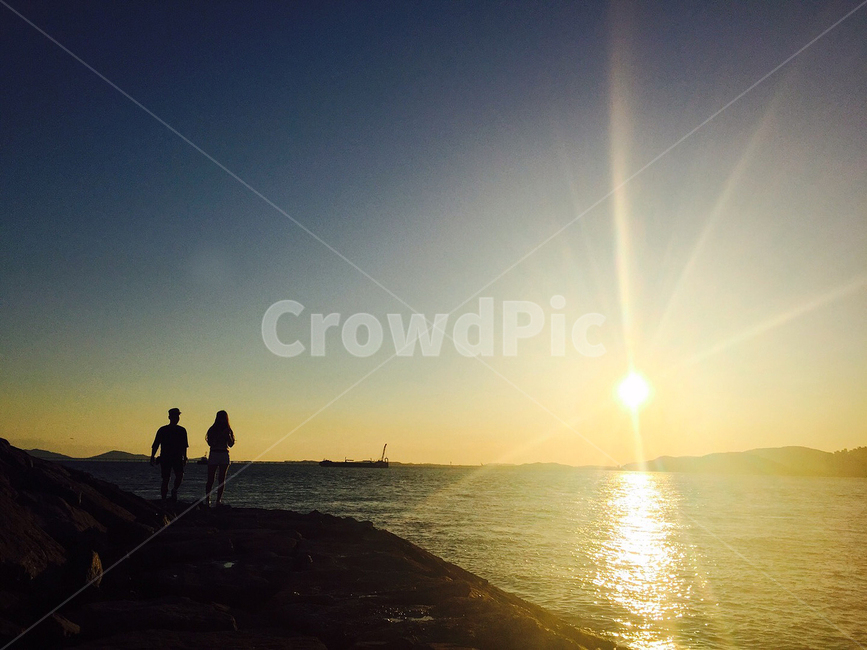 노을,바다,풍경,커플,사람,부부,낙조,오후,월미도,sea,couple,people,sunset,자연,풍경,nature,landscape,사람,인물,인간,human,person,연인,커플,사랑,lover,couple,인물실루엣,사람실루엣,character silhouette,human silhouette,light,빛,flare,플레어,sunlight,햇빛