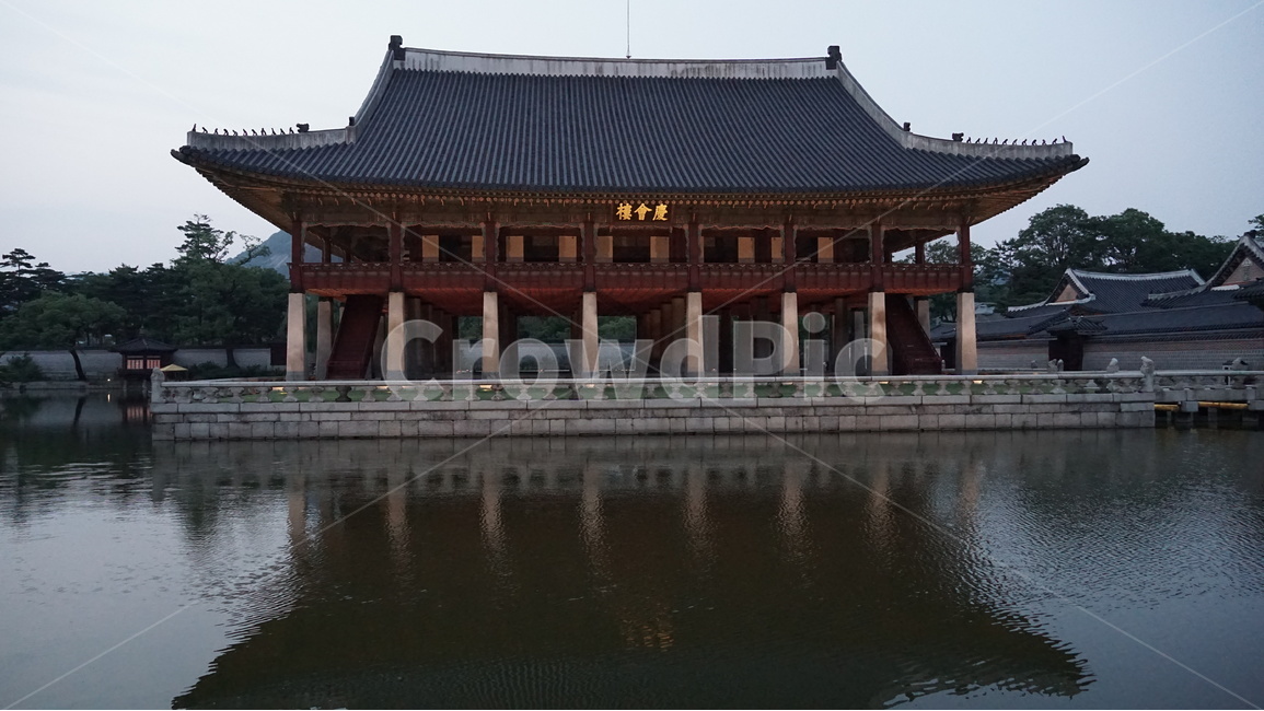 경복궁,야경,서울,저녁,밤,한국전통,한국문화,korean traditional,korean culture,랜드마크,landmark,tourist attraction,한국랜드마크,한국관광지,한국명소,korea landmark,korea tourist attraction,건축물,건물외관,exterior,building,structure,architecture,construction