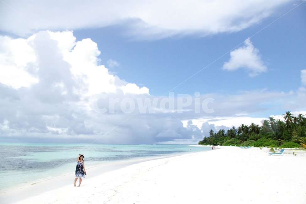 nature,자연,outdoors,옥외,sea,바다,water,shoreline,ocean,물,human,인간,person,몰디브,아름다운바다