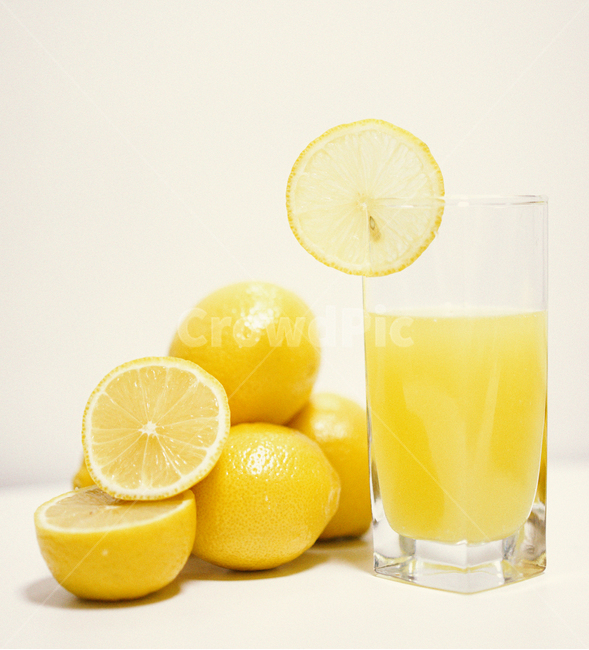 레몬,신맛,음식,과일,노랑,옐로우,yellow,lemon,음료,레몬에이드,에이드,쥬스,음식,식재료,요리,food,cook,meal,dishes,food reserves,과일,열매,fruit,음료수,drink,beverage