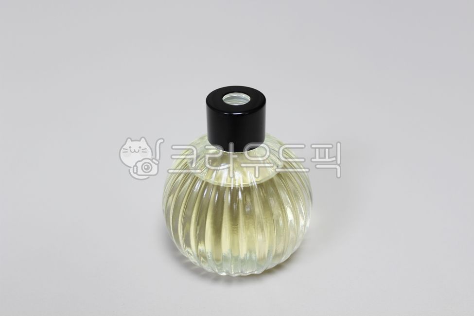 Diffuser,air freshener,container,glass,scent,glass container,indoor diffuser