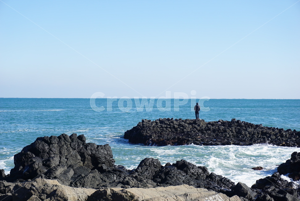 바다,주상절리,바닷가,해변,파도,beach,blue,seaside,뒷모습,바다풍경,풍경,경주여행,경주,자연,풍경,nature,landscape,promontory,곶,outdoors,옥외,water,물,sea,ocean,대양