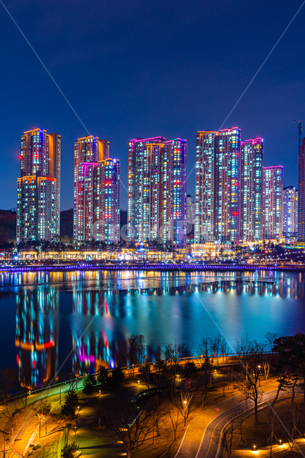 night view,town,city,lake park,long exposure,Gwanggyo,building,highrise,urban,Gwanggyo Lake Park,light,fire,Suwon,high rise building,park