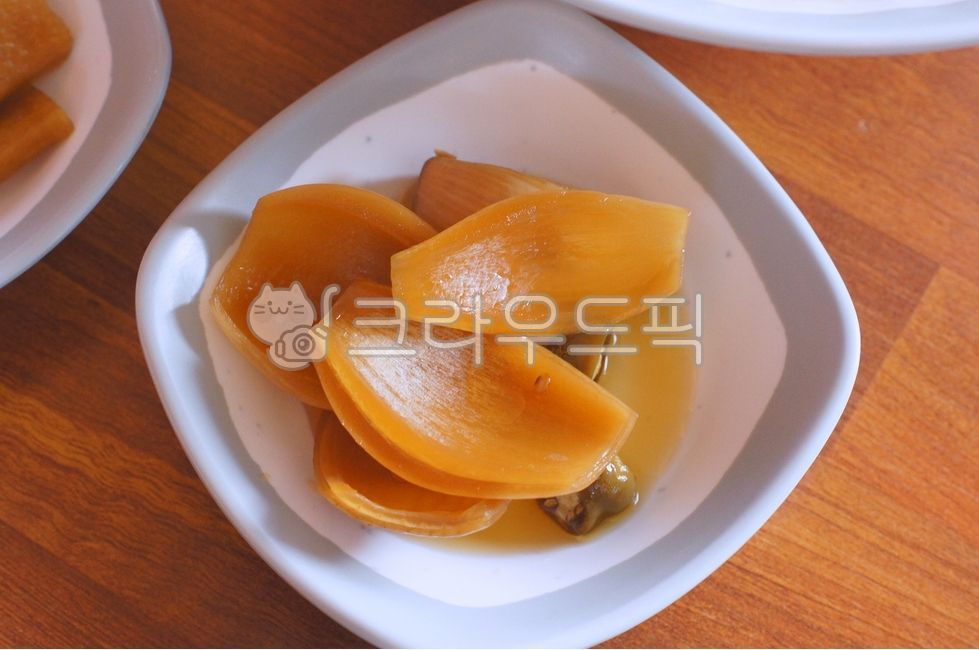 양파절임,양파장아찌,양파피클,pickledonions,ヤンパジャンアチ,음식,food,kfood,요리,플레이팅,foodpresentation,plating