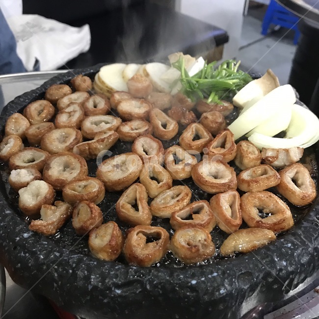 Gopchang,snack,Pig Makchang,Salt grilled makchang,food,Makchang,pig