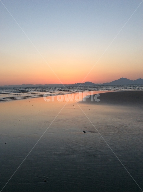 바다,일몰,낙조,노을,석양,해수욕장,부산,겨울,겨울바다,흐린날,다대포,저녁,감성사진,쓸쓸,붉은노을,하늘,바닷가,자연,풍경,nature,landscape,outdoors,옥외