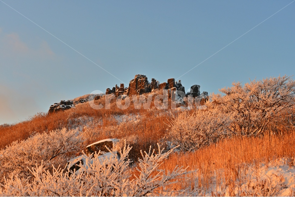 nature,자연,outdoors,옥외,dawn,새벽,sky,하늘,redsky,붉은하늘,light,빛,flare,플레어,sunrise,해돋이,상고대,무등산,무등산누애봉,누애봉,무등산설경,누애봉일출,무등산일출,여명,아침,주상절리대,억새,자연,풍경,nature,landscape