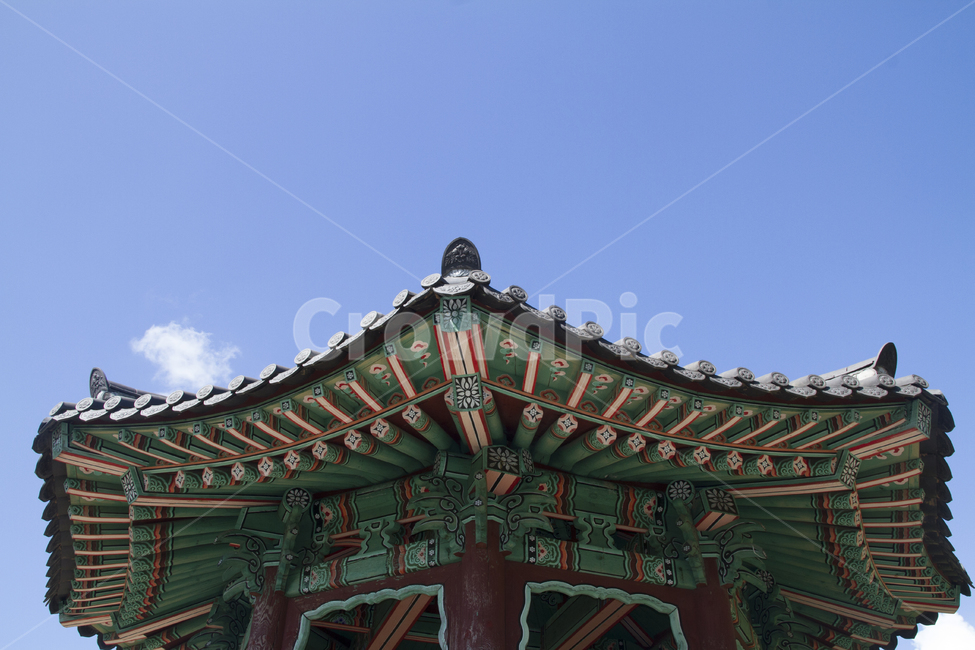 한국,고전,문화,지붕,무늬,나무,기와,하늘,하늘색,갈색,배경,전통,랜드마크,korea,classic,culture,roofs,patterns,trees,tile,sky,skyblue,brown,background,tradition,landmark,한국전통,한국문화,korean traditional,korean culture,건축물,건물외관,exterior,building,structure,architecture,construction