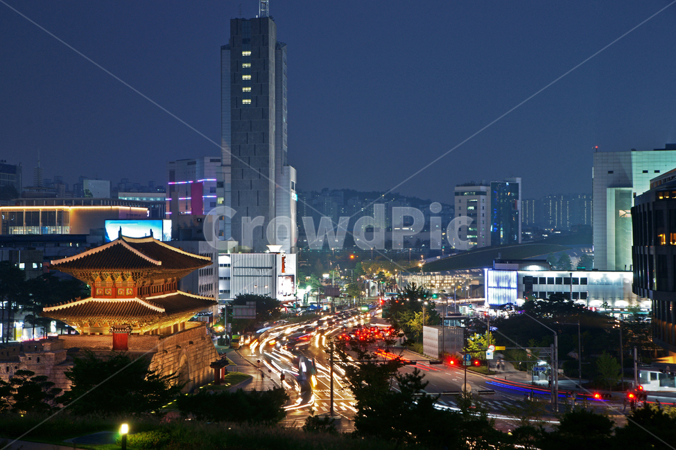 동대문,흥인지문,동문,야경,건물,도심,불빛,조명,야경,밤,풍경,nightscape,night,landscape,도시,city,한국도시풍경,한국도시경관,korea cityscape