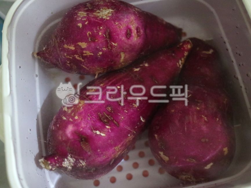 chestnut sweet potato,sweet potato,boiled sweet potato,root vegetables,Fresh sweet potatoes,Pumpkin Sweet Potato,Steamed Sweet Potato,sweetpotato