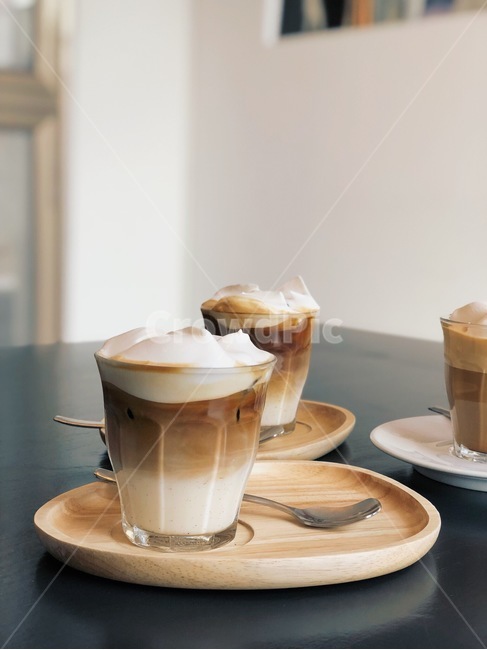 카페,커피,크림라떼,나무,공간,커피,카페,coffee,cafe