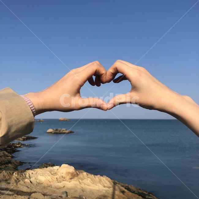바다,자연,풍경,하늘,하트손,사람,인물,인간,human,person,신체일부,몸,body,감정표현,기분,feeling,emotion