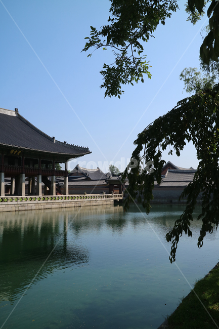 경회루,고궁,한국전통,궁전,한국,건축,건물,동양건축,한옥,전통가옥,정자,누각,연못,문화재,전통,민속,대한민국,한국전통,한국문화,korean traditional,korean culture,랜드마크,landmark,tourist attraction,한국랜드마크,한국관광지,한국명소,korea landmark,korea tourist attraction,건축물,건물외관,exterior,building,structure,architecture,construction