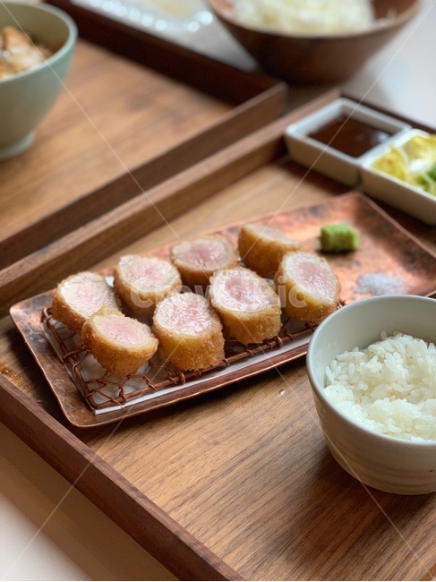 규카츠,돈까스,일식,일본음식,일본가정식,음식,음식,식재료,요리,food,cook,meal,dishes,food reserves,일식,일본음식,일본요리,Japanese food,Japanese dishes,Japanese meal,Japanese cook