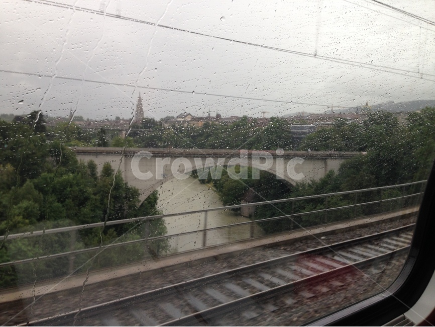 열차,기차,스위스기차,스위스열차,비,다리,베른,스위스,train,swisstrain,rain,bridge,bern,swiss,switzerland,해외,외국,세계,foreign,oversea,world,비,비오는날,rain,rainy,교통,교통수단,traffic,transportation