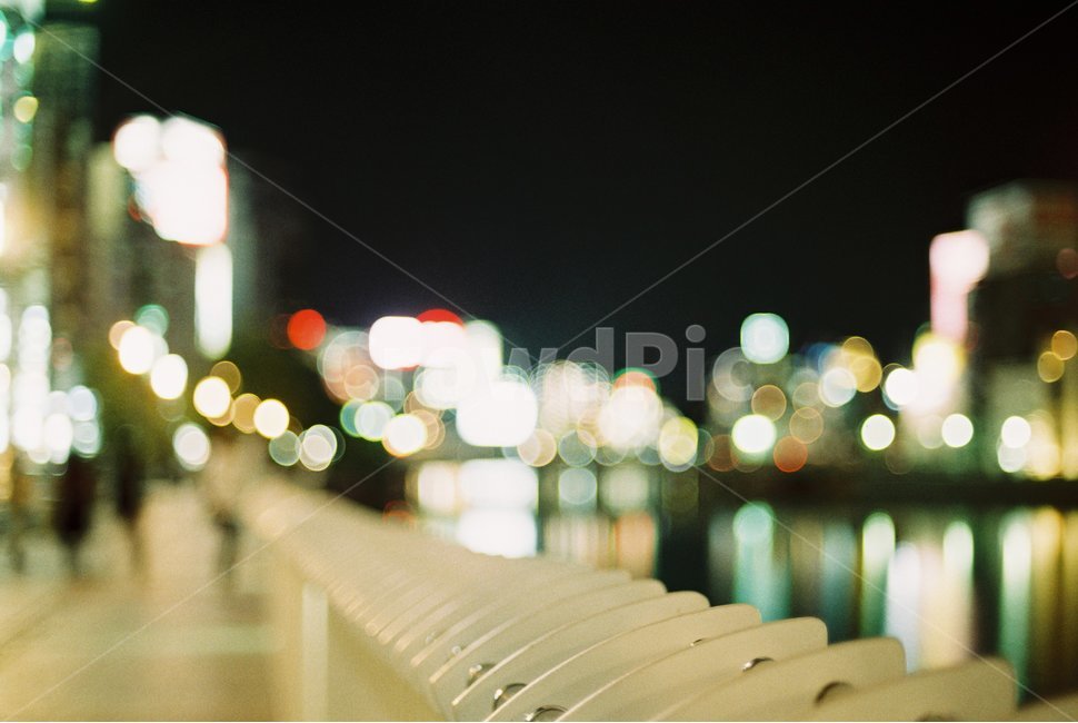 보케,야경,천변,아웃포커싱,저녁,필름카메라,필카,필카감성,운하,일본,후쿠오카,텐진,불빛,초점,필카사진,필름카메라사진,필름,필름사진,감성,갬성,후지,아그파,코닥,수동카메라,야경,밤,풍경,nightscape,night,landscape,감성,sensible,feeling