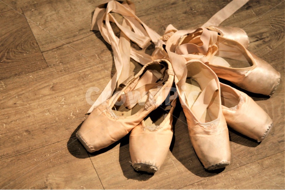 토우,슈즈,발레,신발,발레용,공연,toe,shoes,예술,art,패션스타일,의상,fashion,style,사물,물건,오브젝트,thing,object,matter