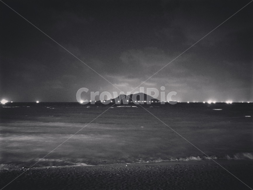 바다,밤,밤바다,섬,제주도,제주,통통배,협재,풍경,흑백사진,자연,풍경,nature,landscape,해변,바다,beach,sea,흑백,모노톤,monochrome,black and white,weather,날씨,outdoors,옥외