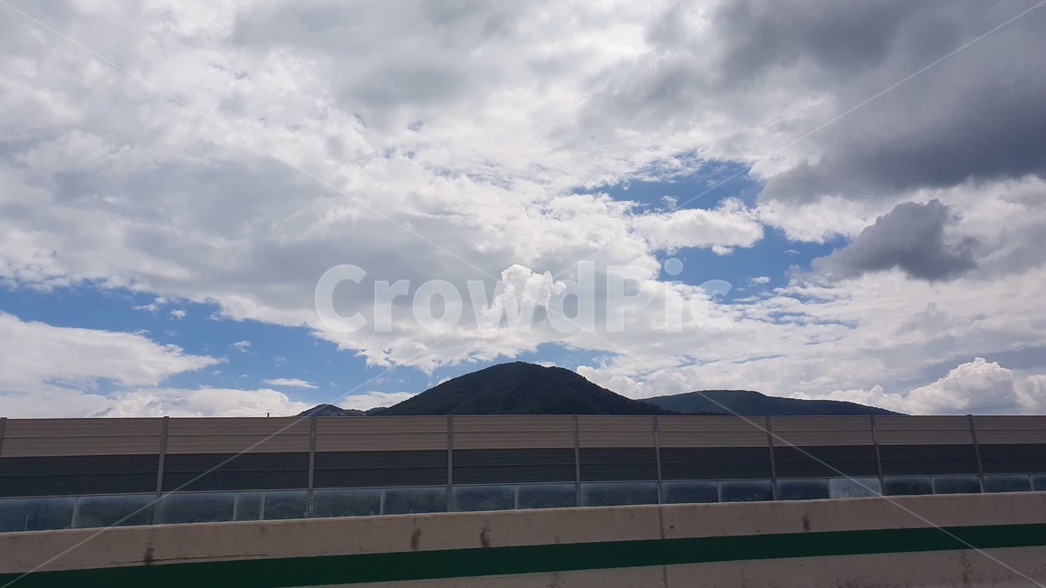 구름,자연,고속도로,날씨,weather,산,경치,풍경,도로,배경,배경화면,주행,하늘