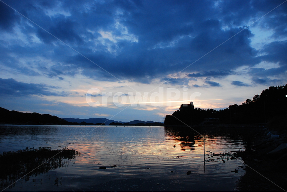야경,밤바다,노을,구름,nightscape,불빛,바다,night,sunset,선셋,주황색,쓸쓸함,고독함,밤하늘,sky,sea,nightview