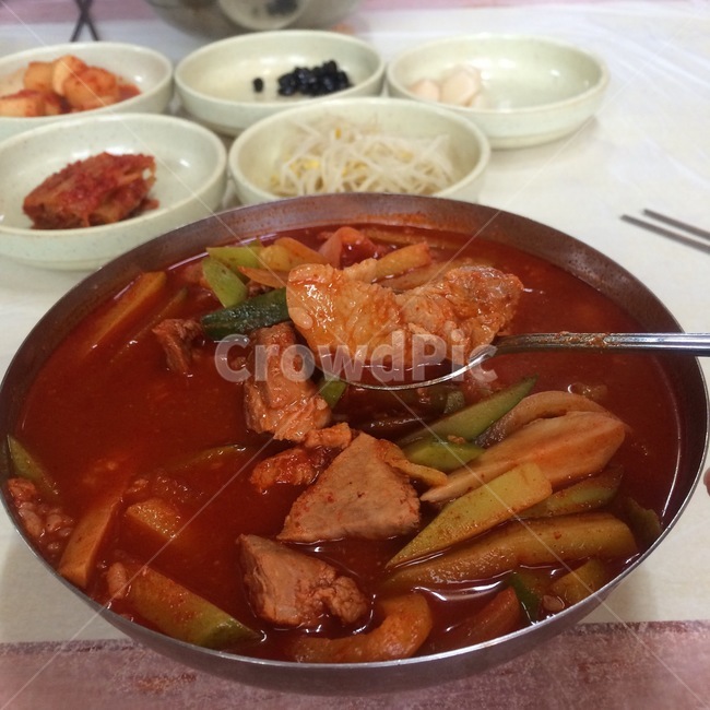 애호박찌개,돼지고기애호박찌개,찌개,밥상,한국음식,음식,요리,cook,food,광주음식,음식,식재료,요리,food,cook,meal,dishes,food reserves,한식,한국음식,한국요리,korean food,korean dishes,korean meal,korean cook