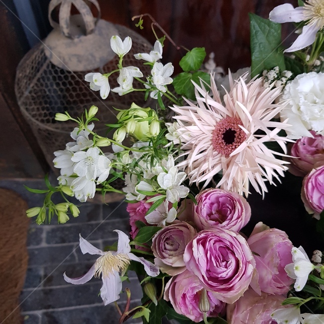 flowerarrangement,flowerbouquet,flower,flowerwreath,frenchstyle,florist,꽃,꽃꽂이,플라워리스,꽃장식,꽃리스,프렌치부케,프렌치스타일