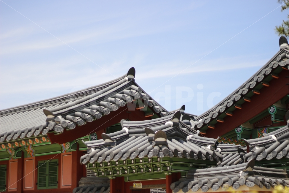 고궁,한옥,한국,전통,기와,하늘,구름,자연,광화문,경복궁,경회루,조선,관광,여행,건축물,건물외관,exterior,building,structure,architecture,construction,한국전통,한국문화,korean traditional,korean culture