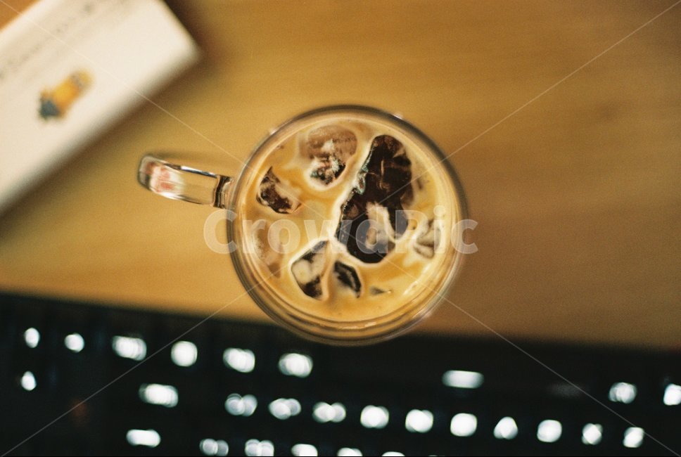 커피,키보드,아메리카노,책상,감성,커피,카페,coffee,cafe,감성,sensible,feeling