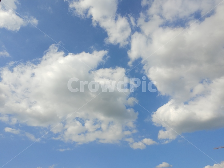 하늘,구름,청명,sky,푸른하늘,천공,공간,스카이,자연,풍경,nature,landscape,outdoors,옥외,azure sky,푸른 하늘
