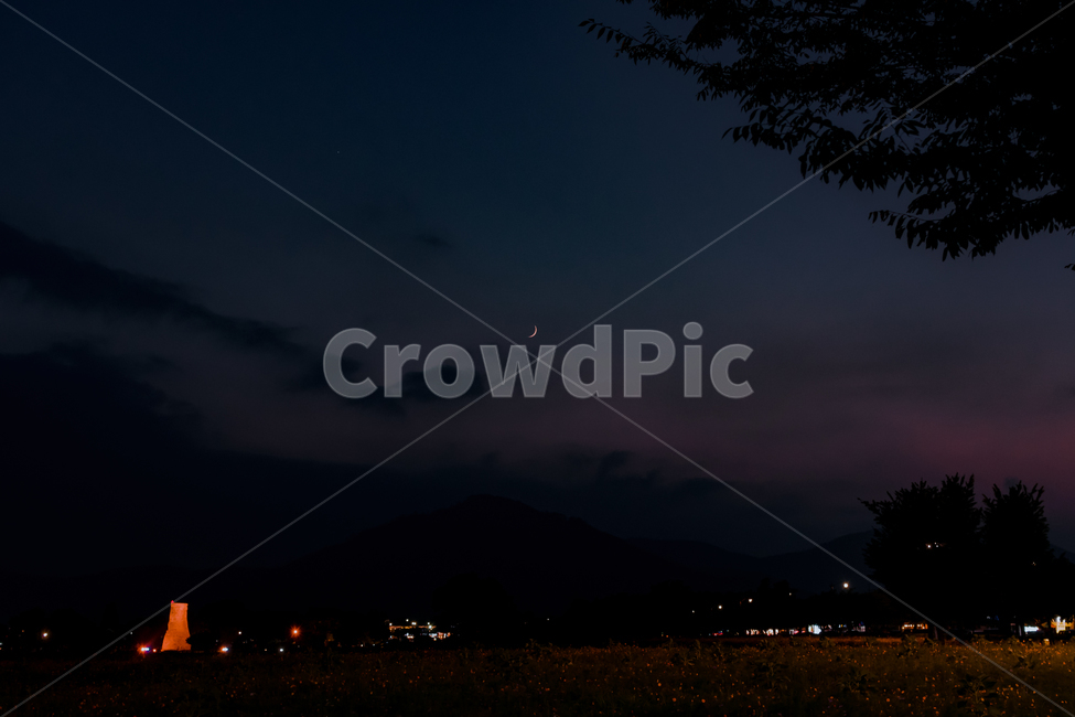초승달,첨성대,저녁노을,들국화,밤,야경,밤,풍경,nightscape,night,landscape,nature,자연,outdoors,옥외