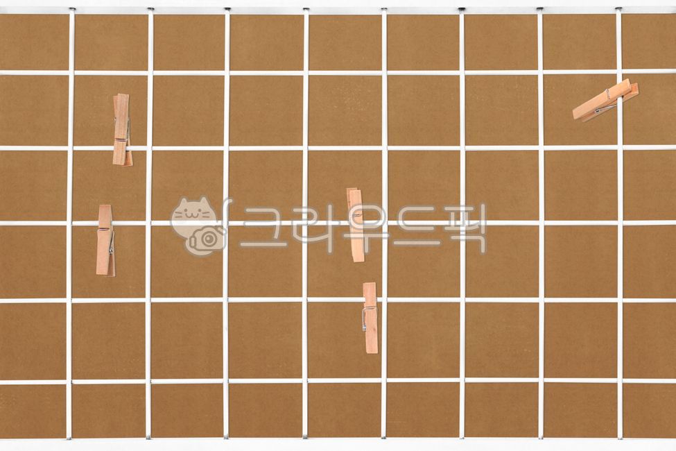 Cheoljerek,wall decoration,Announcement,Meeting,adornment,office,interior,notification,wall hanging,partition,school,mesh net,alarm,brown paper,plan,announcement,work,display,tree,tongs,wire netting,office space,notice board,net network,memo board,brown,s