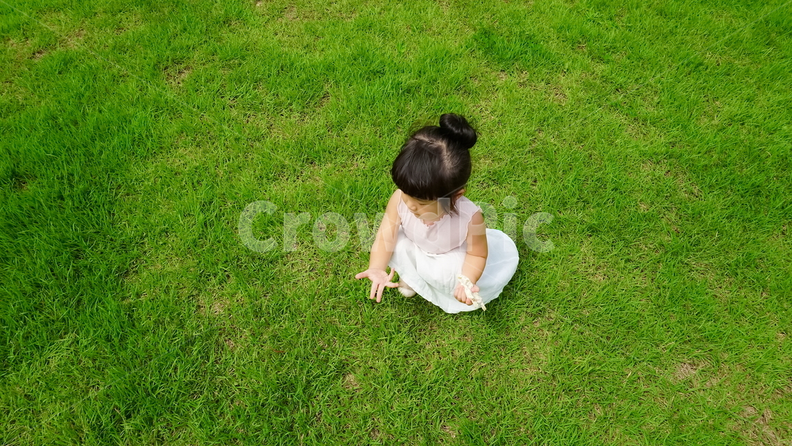 여자아이,어린이,귀여움,여아,human,person,child,children,kid,패션스타일,의상,fashionstyle,감성,feeling
