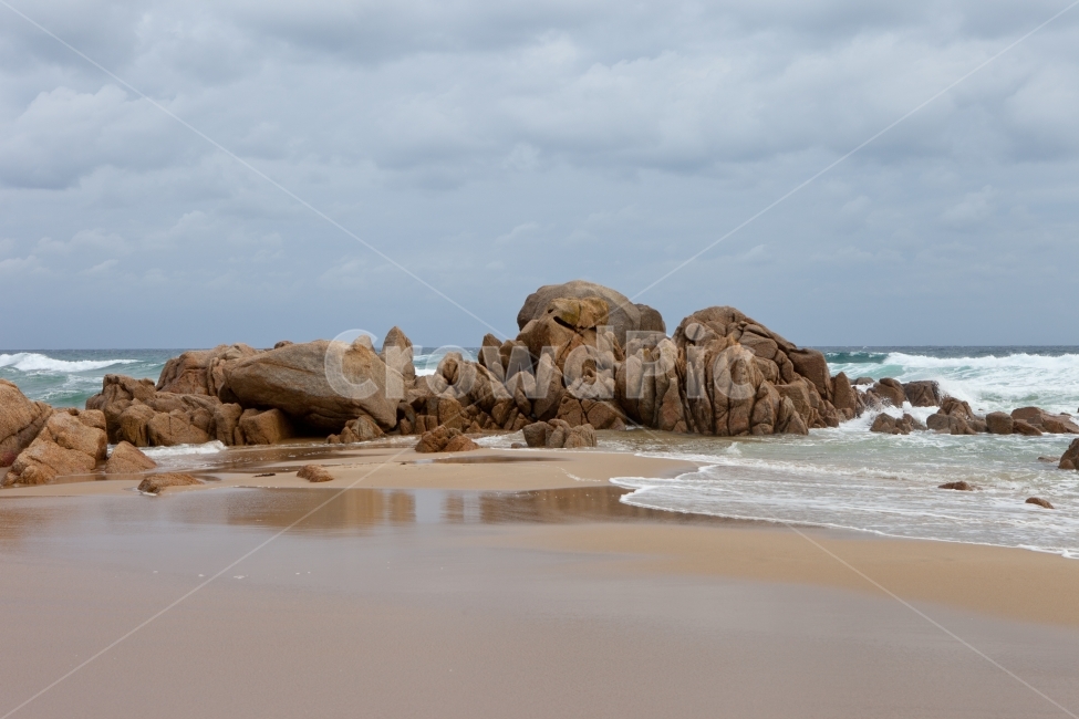Rock,돌,beach,자연,natuer,바다,혜변,자연,풍경,nature,landscape,해변,바다,beach,sea,promontory,곶,shoreline,해안선,water,물,ocean,대양,outdoors,옥외