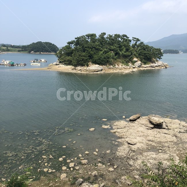 통영,통영바다,바다,섬,돌,하늘,자연,풍경,nature,landscape,outdoors,옥외,land,땅,shoreline,해안선,water,물,ocean,대양,sea,coast,연안