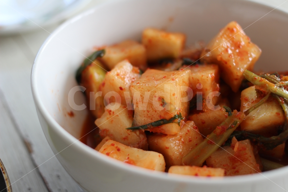 김치,한식,깍두기,음식,집밥,혼밥,상차림,색감,음식,식재료,요리,food,cook,meal,dishes,food reserves,채소,야채,vegetables