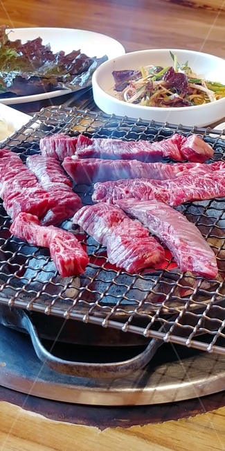 소고기,음식,구이,바베큐,숯불구이,고기,회식,외식,안심,등심,굽다,육류,고기,meat