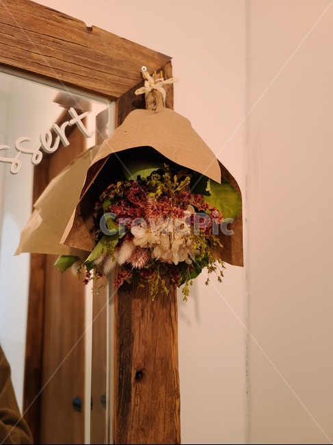 plant,식물,flower,꽃,flowerarrangement,꽃꽂이,blossom,flowerbouquet,꽃부케,드라이플라워,dryflower,카페,까페,cafe