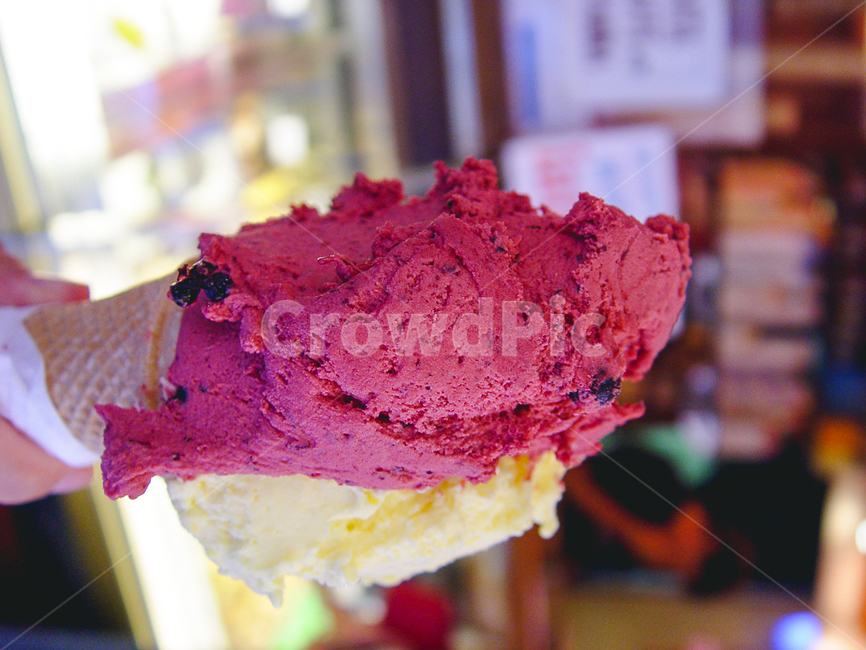 gelato,purple,italian,dinnersnacks,coldicecream,젤라또,자주색,이탈리아,저녁간식,차가운아이스크림