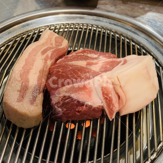 고기,생고기,삼겹살,육류,고깃집,돼지고기,음식,음식,식재료,요리,food,cook,meal,dishes,food reserves,육류,고기,meat